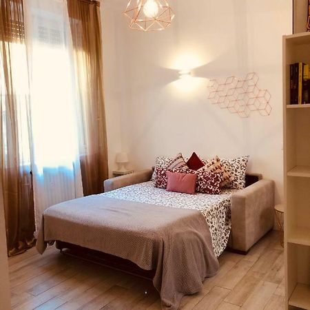 Joy House -Central City Near Metro Arco Della Pace Brera-Entire Apartment Perfect For Work & Play, Nightlife With Ac & Fast Wifi Welcome To The Cool Joy House! มิลาน ภายนอก รูปภาพ