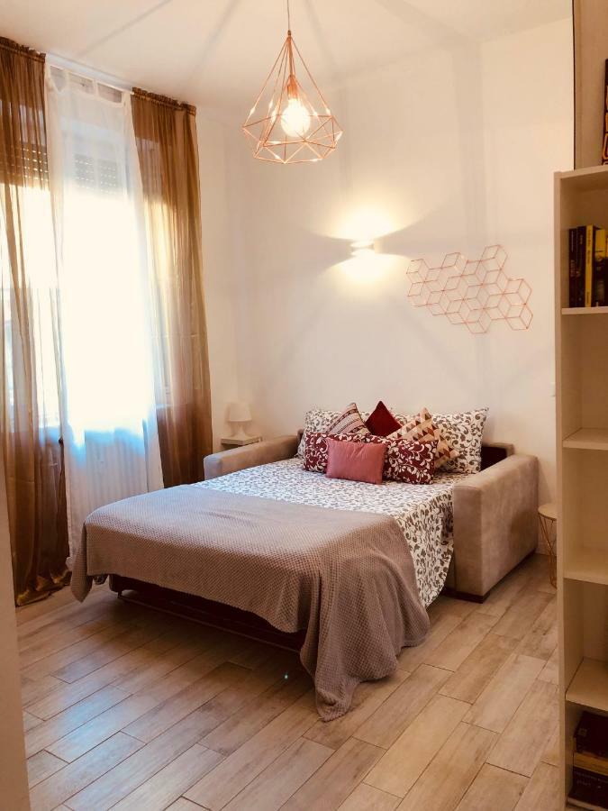 Joy House -Central City Near Metro Arco Della Pace Brera-Entire Apartment Perfect For Work & Play, Nightlife With Ac & Fast Wifi Welcome To The Cool Joy House! มิลาน ภายนอก รูปภาพ